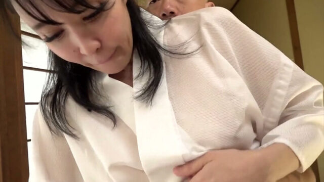 隣の奥さんの即即プレイ中出しとボディー洗い 本能むき出しの絶頂SEX！ 宇佐美すい