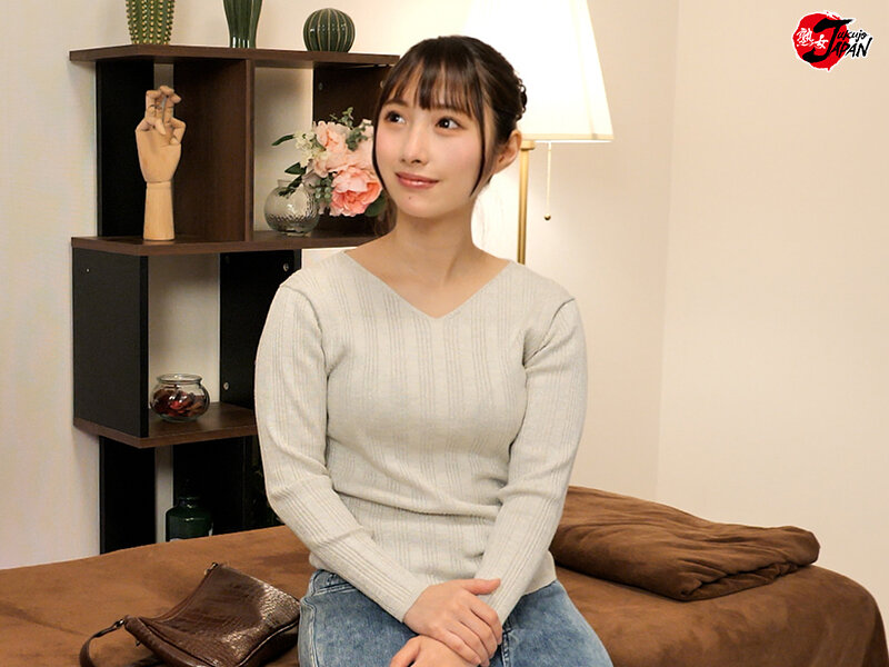 【盗撮】即ハメ中出しを目論む悪徳セラピストが待ち構えているとは夢にも思わずエステの無料体験にやってきた若妻たち