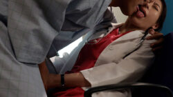 美しき人妻女医、資産家患者を唾液と愛液で潤す服従の接吻中出し性交。 篠原いよ