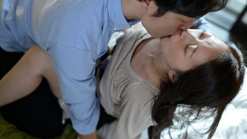 ‘彼女の母親’と ≪彼女の妹≫作りの中出しSEX 三雲彩葉
